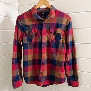 Men's Long Sleeve Vans Flannel Button Down with 2 Pockets and Spread Collar